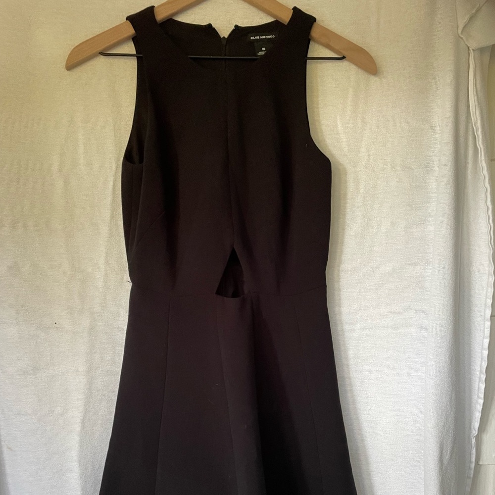 Club Monaco LBD zipper back triangle cut out size 00